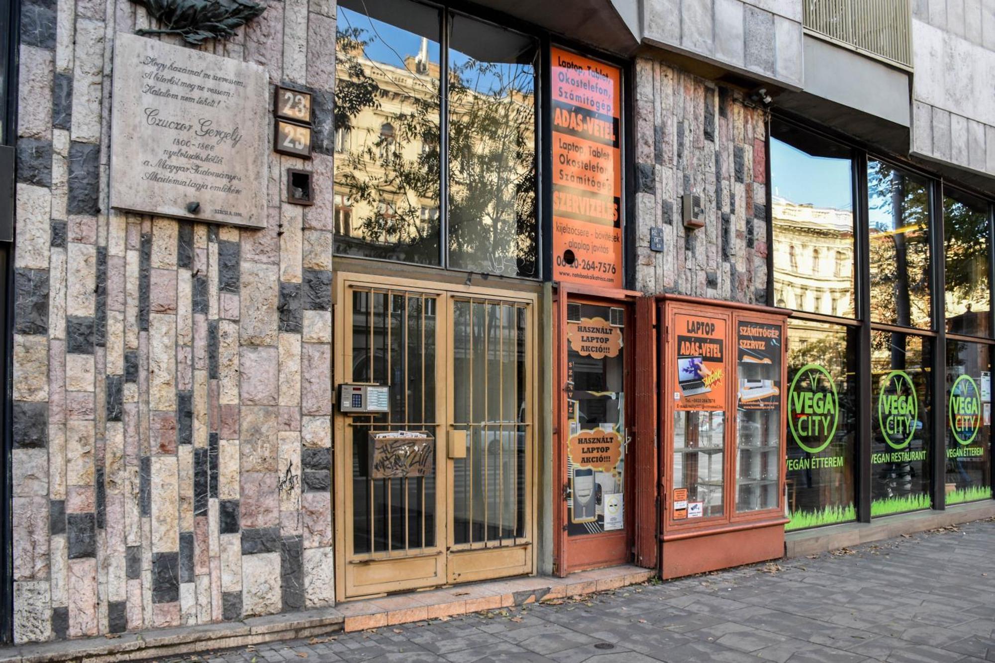 Mint Pearl Apartment 3 Rooms 2 Bathrooms At Kalvin Square Budapest Ngoại thất bức ảnh