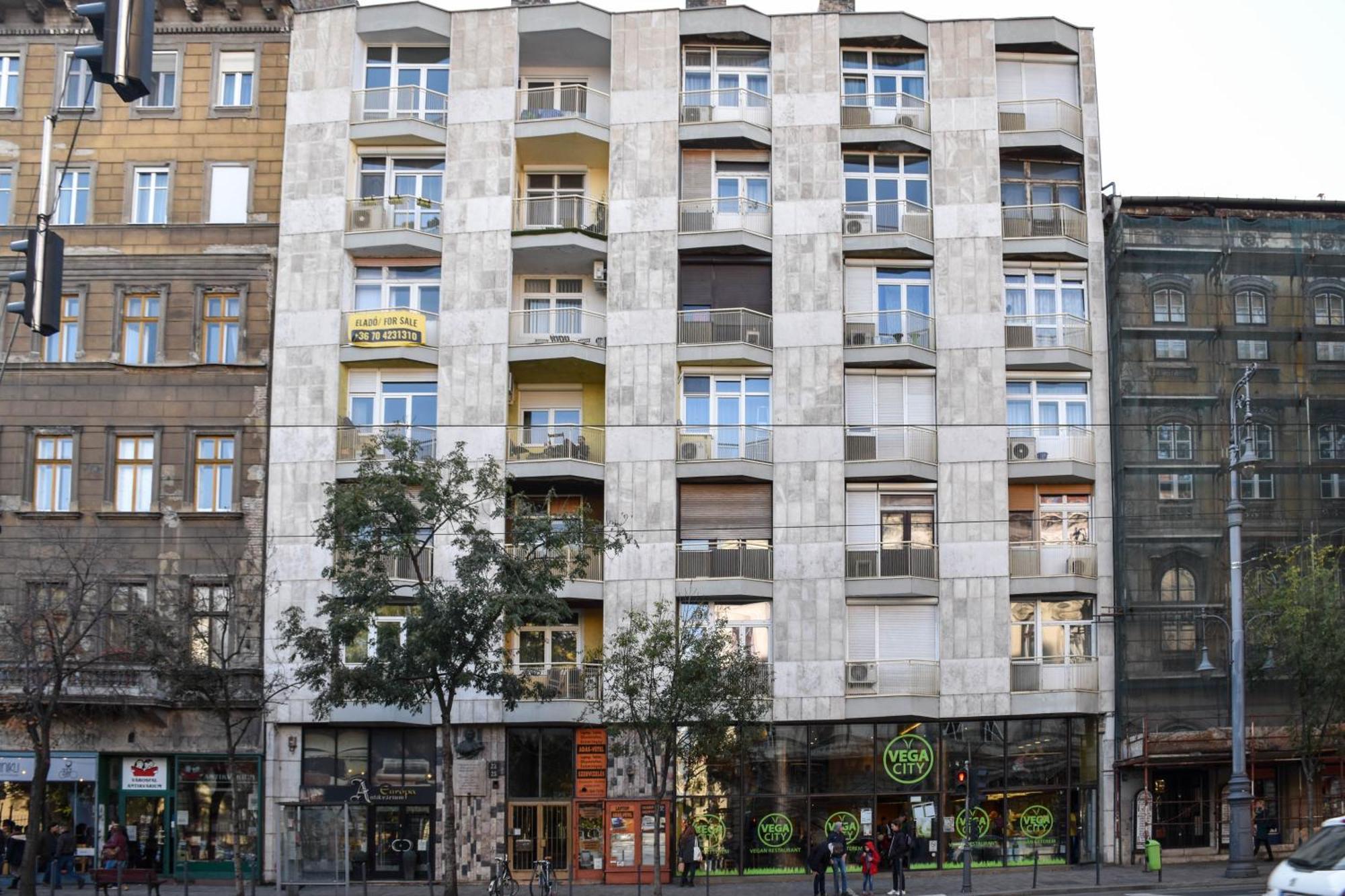 Mint Pearl Apartment 3 Rooms 2 Bathrooms At Kalvin Square Budapest Ngoại thất bức ảnh