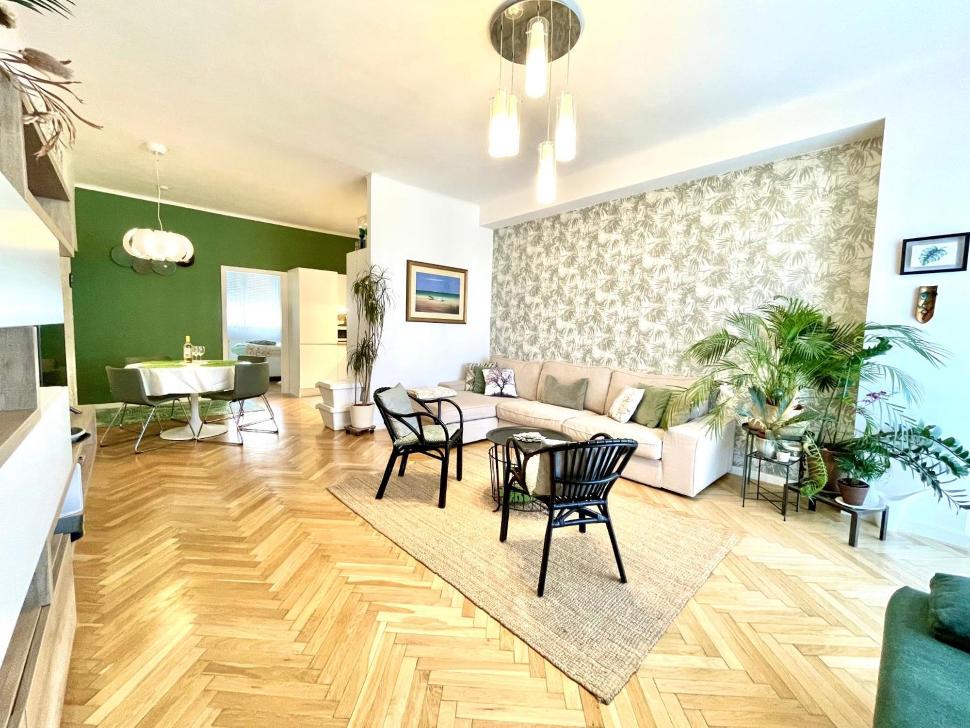 Mint Pearl Apartment 3 Rooms 2 Bathrooms At Kalvin Square Budapest Ngoại thất bức ảnh
