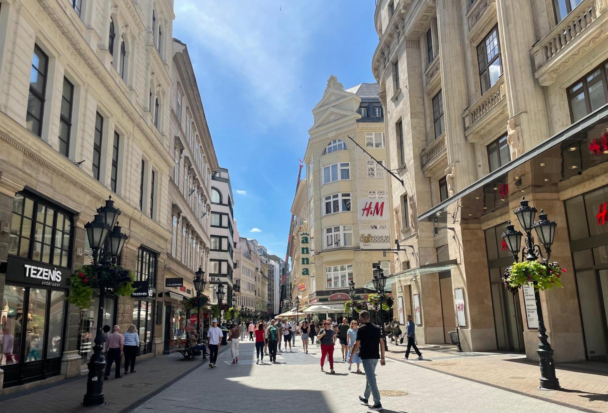 Mint Pearl Apartment 3 Rooms 2 Bathrooms At Kalvin Square Budapest Ngoại thất bức ảnh